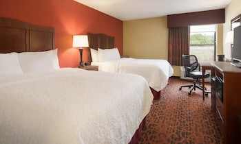 2 Queen Beds