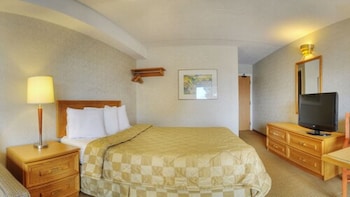 Standard Room, 1 Queen Bed, Non Smoking