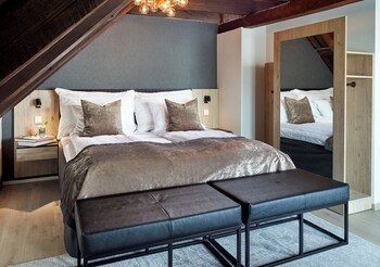 Suite, Multiple Beds
