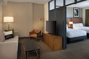 Premium Two Room Suite, 2 Queen Beds