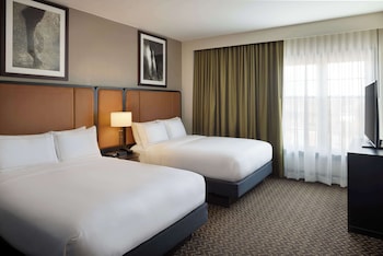 Premium Two Room Suite, 2 Queen Beds