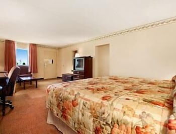 Standard Room, 1 King Bed, Non Smoking