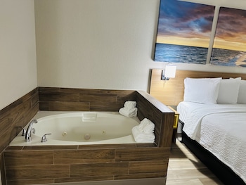 Deluxe Suite, 1 King Bed, Non Smoking