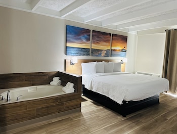 Deluxe Suite, 1 King Bed, Non Smoking