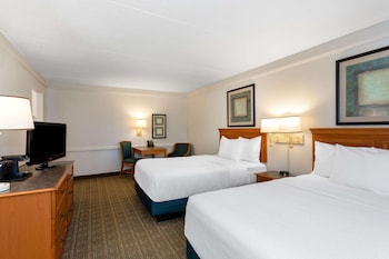 Room, 2 Double Beds, Accessible, Non Smoking (Roll-In Shower)