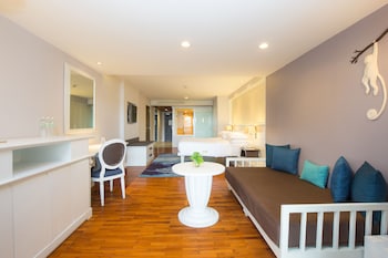 Room, 1 King Bed, Terrace (Deluxe Terrace, 1 King Bed)