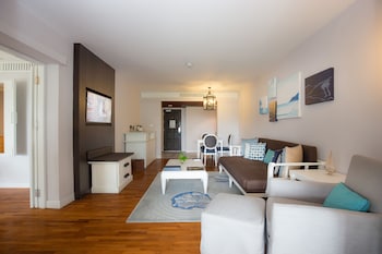 Suite, 1 Bedroom, Balcony (Junior Suite)