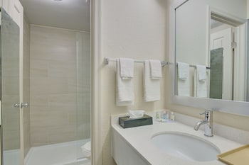Standard Room, 2 Queen Beds, Non Smoking