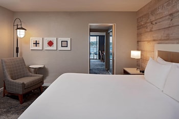 Suite, 1 King Bed with Sofa bed (Marina)