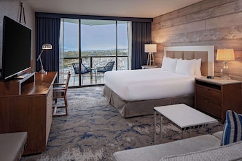 Room, 1 King Bed, Marina View
