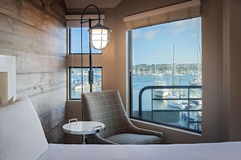 Suite, 2 Queen Beds (Marina)
