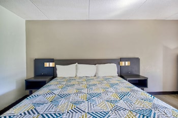 Standard Room, 1 King Bed, Non Smoking