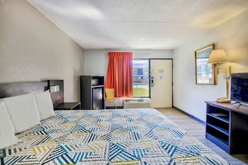 Standard Room, 1 King Bed, Non Smoking