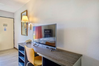 Standard Room, 2 Double Beds, Smoking