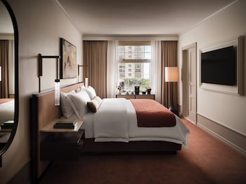 Superior Room, 1 King Bed