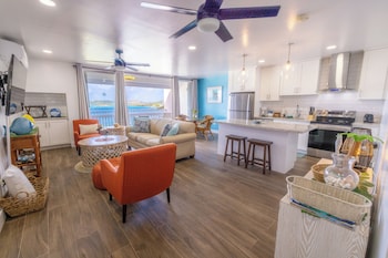Condo, 1 Bedroom (Hillside)