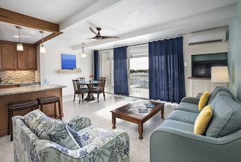 Condo, 1 Bedroom (Hillside)
