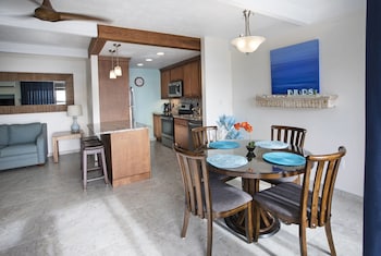 Condo, 1 Bedroom (Hillside)