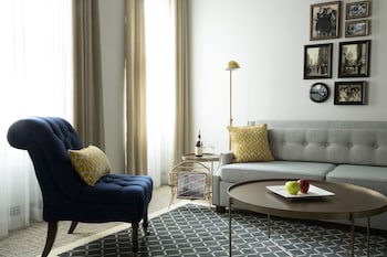 Executive Suite (Front)