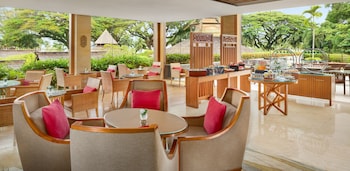 Rasa Wing Deluxe Room Twin