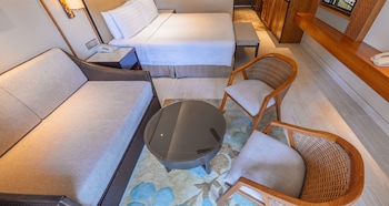 Deluxe Room, 2 Twin Beds, Garden View