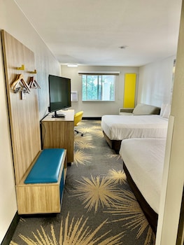 Studio Suite, 2 Queen Beds, Non Smoking