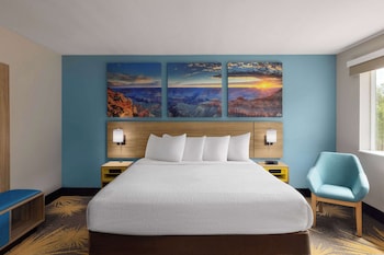 Standard Room, 1 King Bed