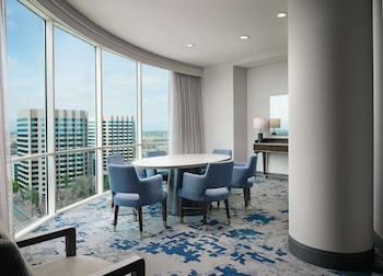 Suite, 1 Bedroom, Accessible, Bathtub