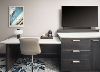1 King Bed, 1 Bedroom, Executive Suite