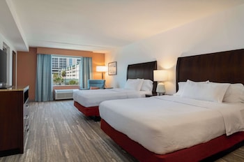 Room, 2 Queen Beds, Non Smoking