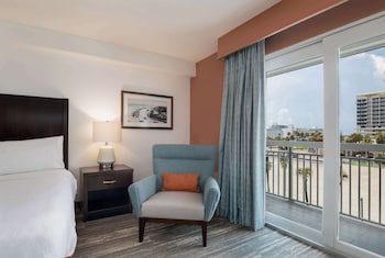 Room, 1 King Bed, Balcony