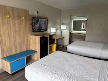 2 Double Beds, Non-Smoking