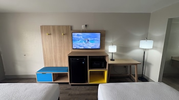 2 Double Beds, Non-Smoking