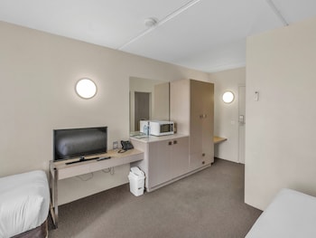 Large Family Room, Multiple Beds