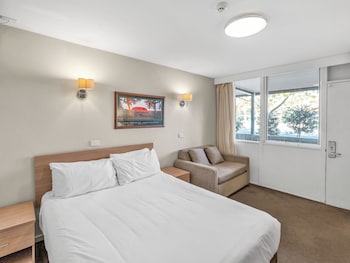 Standard Queen Room, 1 Queen Bed