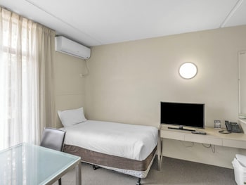 Large Family Room, Multiple Beds