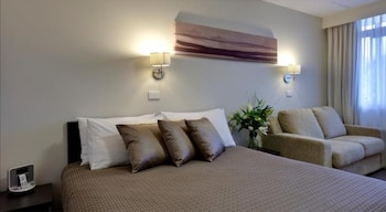 Standard Queen Room, 1 Queen Bed