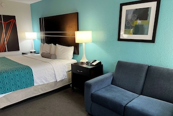 Standard Room, 1 King Bed