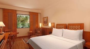 Club Room (Trident)