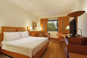 Club Room (Trident)
