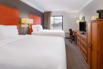 Suite, 2 Queen Beds, Non Smoking
