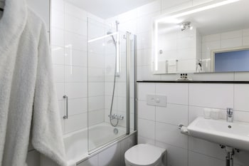 Premium Room, 1 King Bed, City View