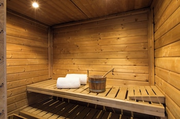 Suite, 1 King Bed, City View