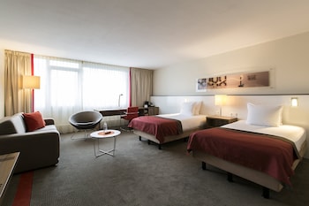 Suite, Multiple Beds