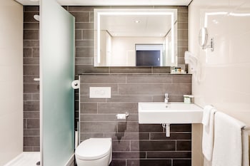Premium Room, 1 King Bed, City View