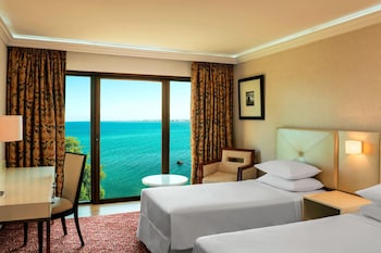 Club Room, 2 Twin Beds, Garden View (Club Lounge Access)