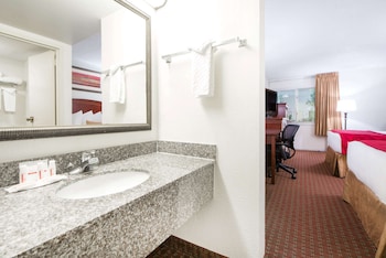 Double Room, 2 Double Beds, Non Smoking