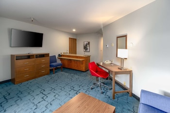 Suite, 1 King Bed