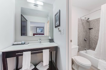 Suite, 1 King Bed with Sofa bed, Non Smoking (Living Room)