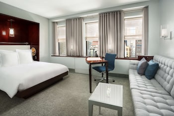 Loft, 1 King Bed (Suite)
